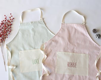 Personalized Christmas Apron, Matching Adult and Child Aprons, Custom Name Aprons for Holiday Baking, Family Cooking Gift