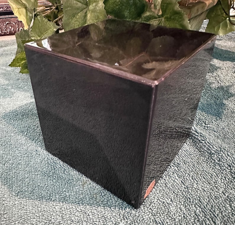 Handcrafted Natural Marble Pet Urn: Stone Cremation Memorial Box for Cremains Black Marble