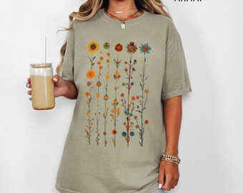 Grunge Wildflowers Shirt, Boho Wildflower T-Shirt, Flower Plant Nature TShirt, Botanical Garden Flowers Oversized Comfort Colors Shirt
