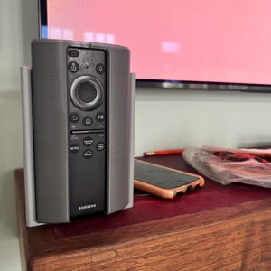 3D Printed Samsung Solar Remote Sleeve + Magnetic Wall Mount – Dual Magnet System with Screws and Adhesive for Samsung Smart TV Remote