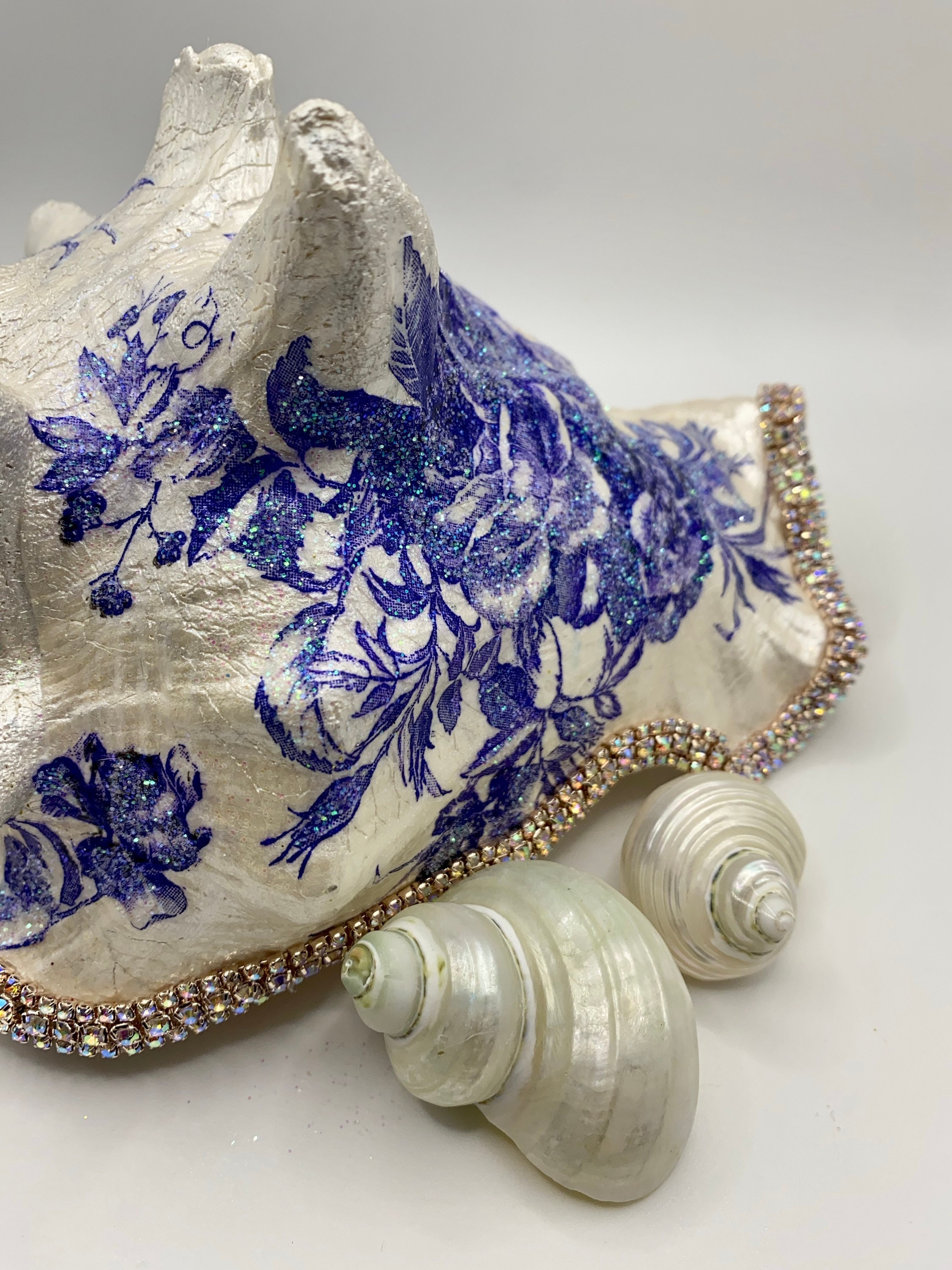 Blue Toile Découpage Conch Shell With Crystal Trim Coastal - Etsy