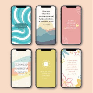 Puede incluir: Seis tel&eacute;fonos inteligentes que muestran citas inspiradoras y vers&iacute;culos b&iacute;blicos. Cada tel&eacute;fono presenta un dise&ntilde;o &uacute;nico con colores pastel, incluyendo azul, rosa, amarillo y blanco. Las citas est&aacute;n en una fuente de estilo manuscrito, con elementos florales y abstractos.