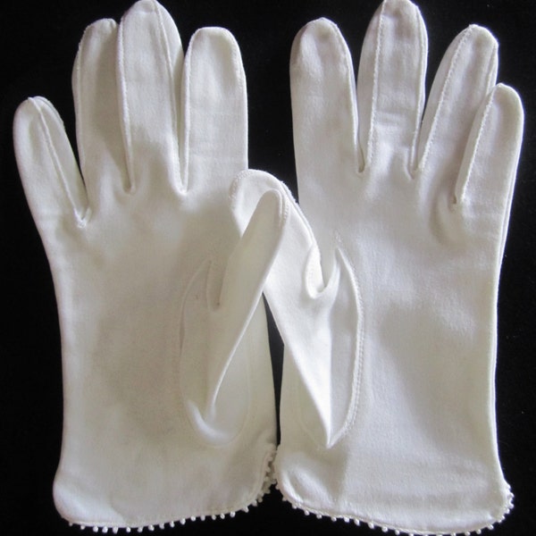 Gloves Wrist White cotton w picot edging 7.5