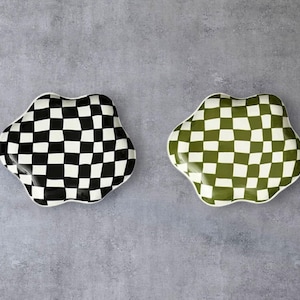 Checkered Ceramic Decorative Plate | 2 Color Variations | Stylish Home Accent
