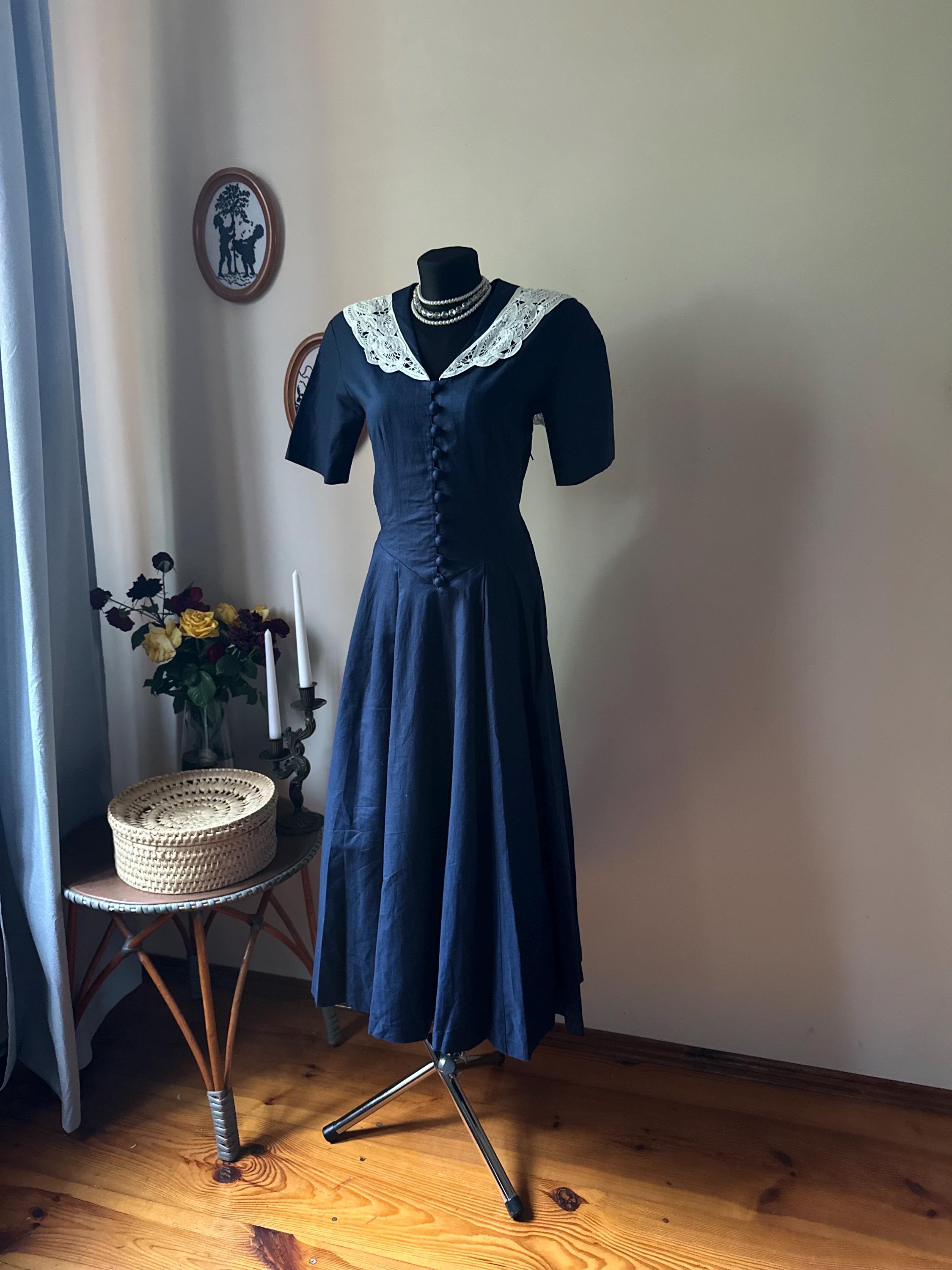 blue 1910s dress Edwardian Select your size:9.5 cotton and velvet Dry Wine Dresses Outfit Guide on What