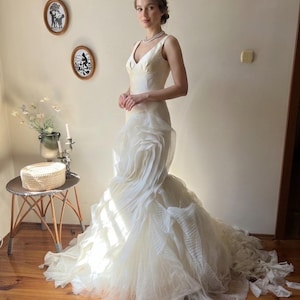 Vintage Vera Wang Wedding Gown - Etsy Vintage Vera Wang Wedding Gown - Etsy