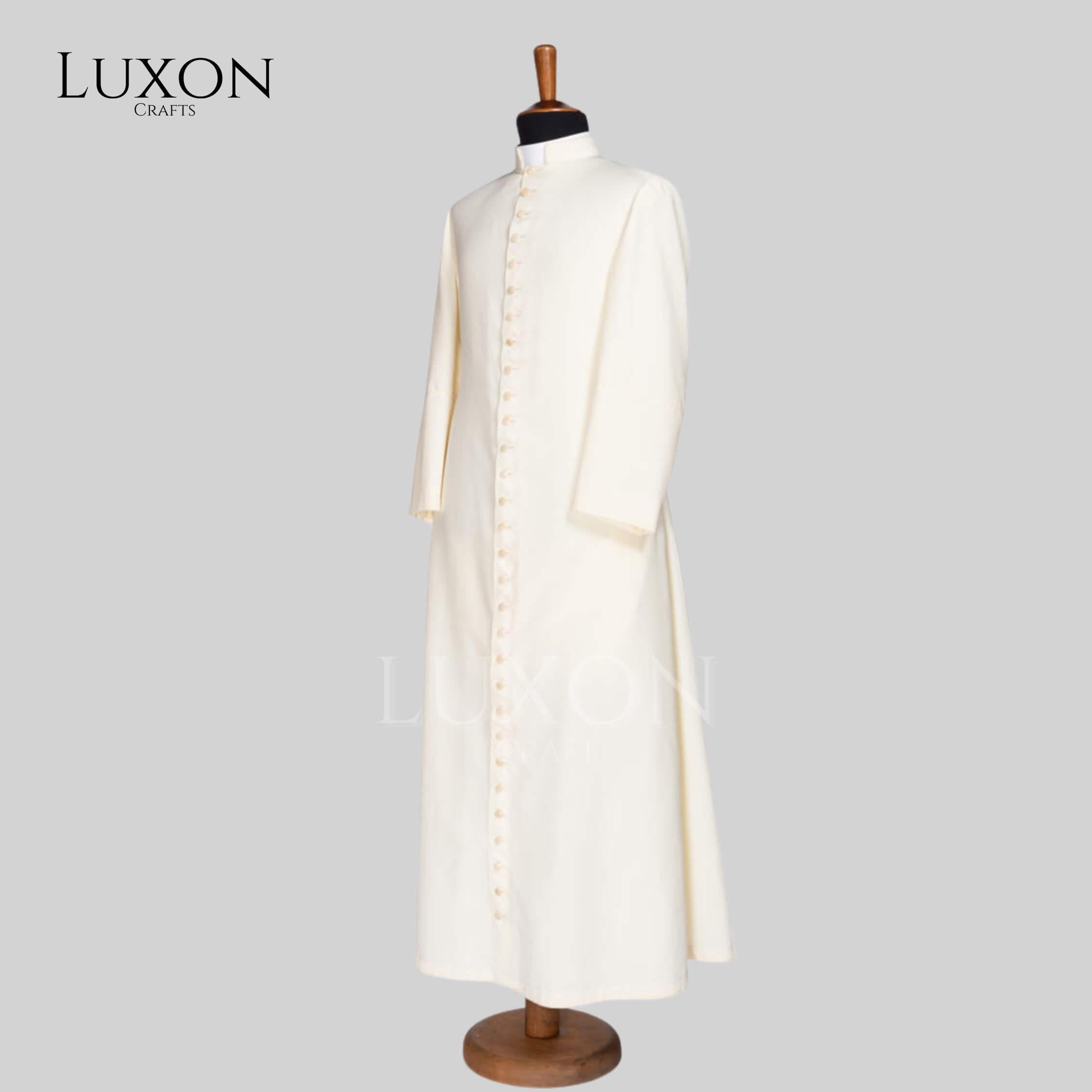 白い教皇用カソック スータン：カスタム仕立てのローマカトリックの