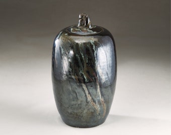 Vase in dark brown with lid - Ceramic Art by Boris Vitlin (Catalog #137 GMB)