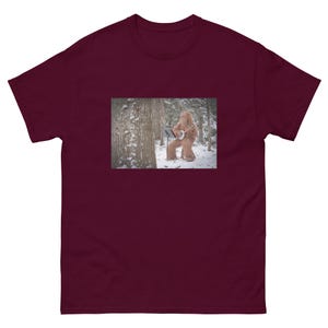 Bigfoot Sasquatch Yeti Unisex classic tee- Pickin&#39; the Banjo
