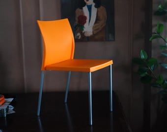 Vintage Amat 3 Jorge Pensi Orange Minimalist Chair: Iconic Spanish Design