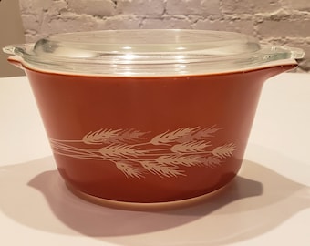 1 Quart Harvest Wheat 470 Pyrex with Lid