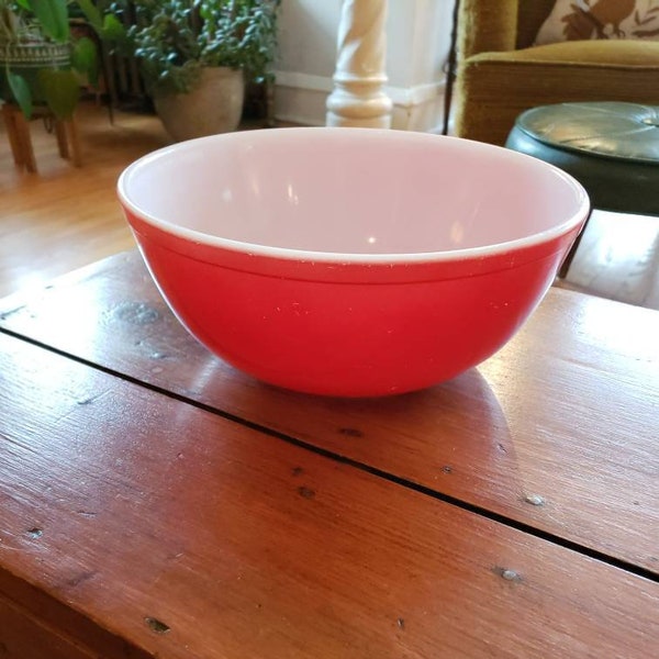 Red Primary 404 Pyrex Bowl