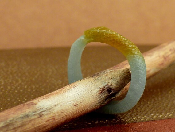 vintage Serpent jadeite ring, hand carved type A … - image 3