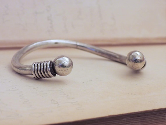 Solid silver double ball cuff bangle bracelet vin… - image 1