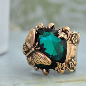 BUTTERFLY IN MOTION Neo Victorian vintage style brass ring with butterfly and Swarovski Emerald green glass cab image 3