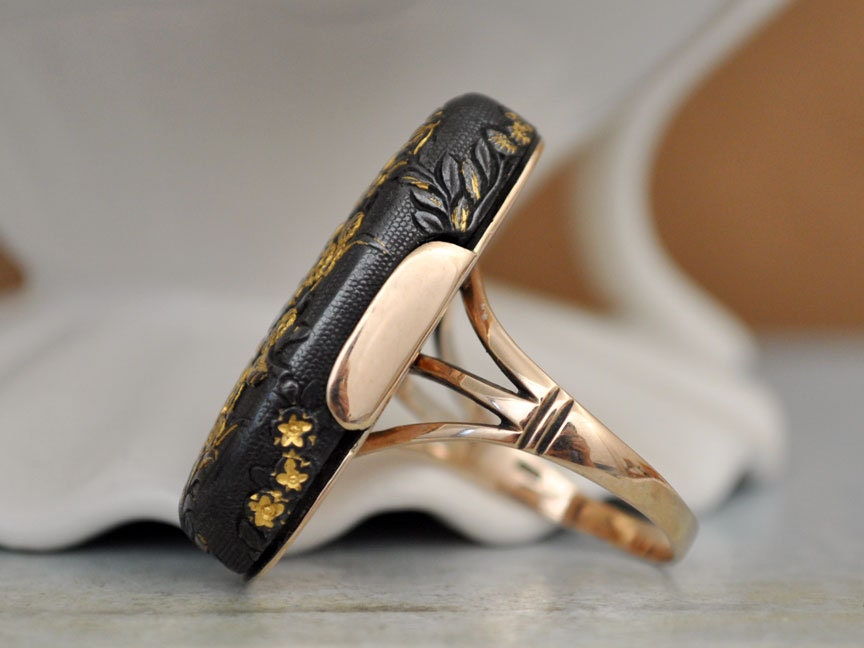 Vintage Find Rare Antique 10k Gold Shakudo Ring With