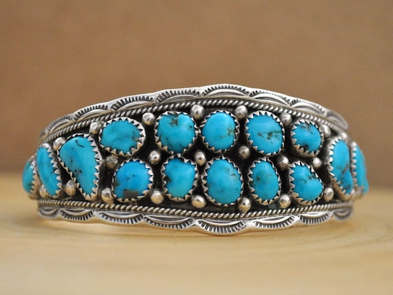 VINTAGE FIND Sterling Silver Navajo Native American Jewelry Bangle 