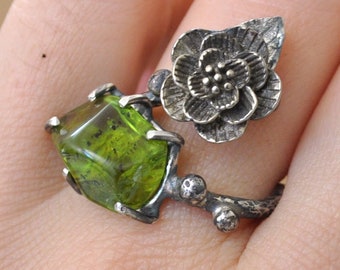 Silver Peridot ring OOAK 925 sterling silver rose flower and leaf ring organic green Peridot August birthstone statement ring gift for women