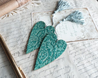 heart bookmark, ash mint, sparkling tassel, hand dyed, hand painted,