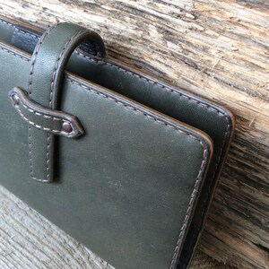 leather planner, B7, vegetable tanned, moss green planner, leather binder, simple planner, thick and sturdy, khaki green, handstitched