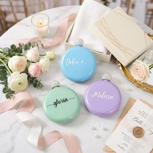 Petaca personalizada con tapa de diamantes de imitación, petaca personalizada para mujer, petaca de cadera, petaca para damas de honor, regalo para la fiesta nupcial, ideas para regalos de boda, tapa de diamantes de imitación
