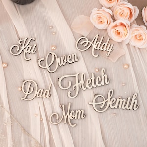 Personalisierte Hochzeit Namensteller, Laser-Schnitt-Namensschilder aus Holz, Hochzeitsdekor, Tischgewohnheit für Brautparty, Geburtstagsfeier