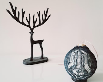 Mae, a fine bauble cover KNITTING PDF ENG