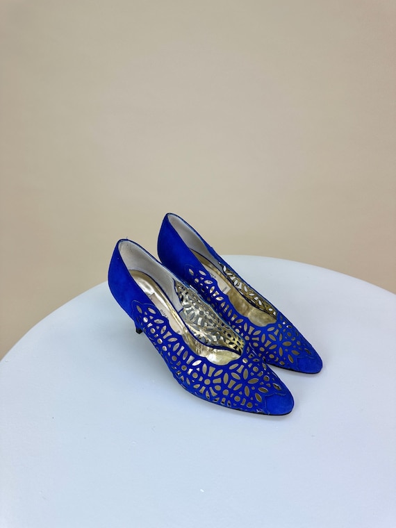 cobalt blue womens dress shoes 39 EU | VALENTINO Miss V – 1980s Suede Cut‑out Pointed Pumps blue heels
