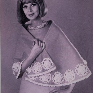 Vintage Crochet Pattern Cape with flowers Sewn Cape with flowers in Crochet image 2