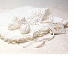 NEARLY FREE - Crochet Pattern - Car Seat Blanket/Blankie, Bonnet and Booties/Bootees (Afghan) for Baby