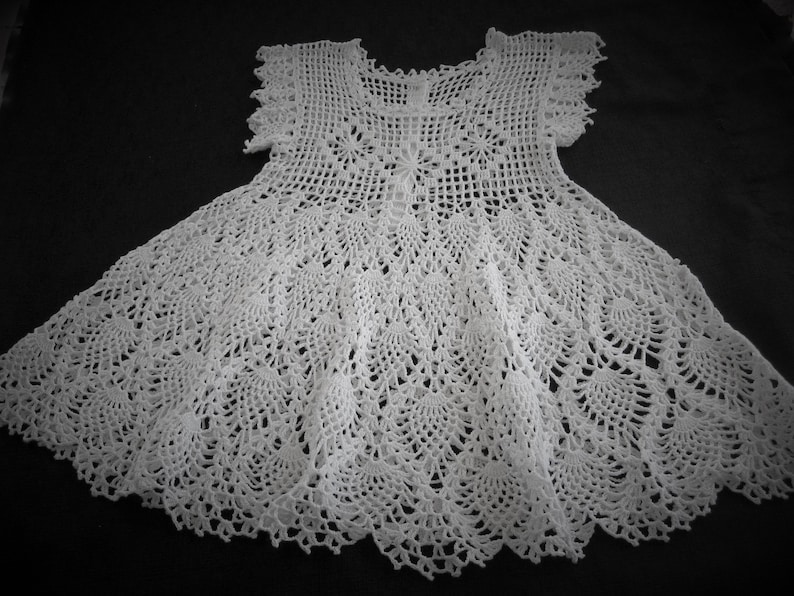 Crochet Pattern Filet Thread Crochet Baby Dress Pineapples Diamonds 6 months size Immediate download PDF Bild 6