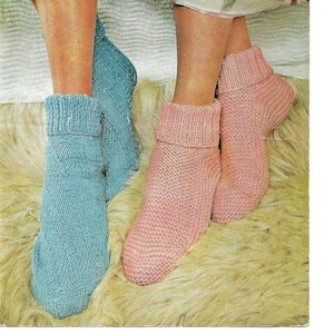 Knitting Pattern - Bed socks/Socks, easy knit, digital download PDF - ladies mens SOCKS
