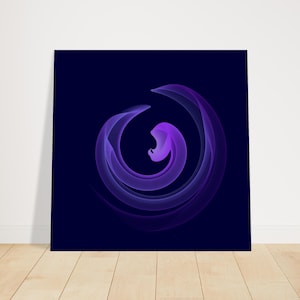 Pode incluir: Impressão de arte abstrata com um design em espiral, gradiente, em tons de roxo sobre um fundo azul escuro. A obra de arte tem uma estética moderna e minimalista, com linhas fluidas.