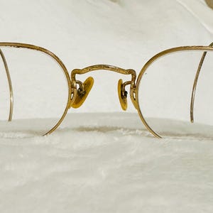 Vintage Bausch & Lomb Etched Gold Eyeglasses – 1/10 12K Gold Frame-Case included