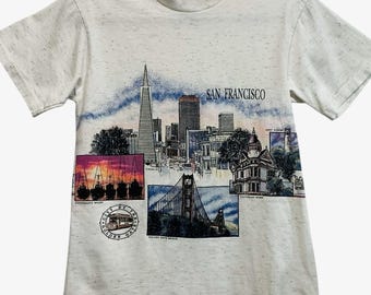 Maglietta vintage "San Francisco Attractions" ONEITA USA, cuciture singole, anni '90, taglia S, rara.