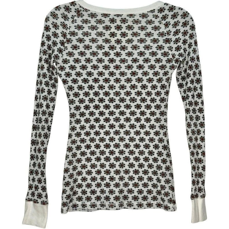 Top térmico de punto gofrado con estampado floral vintage de Free People, raro, con etiqueta original de Bird, talla M. imagen 4