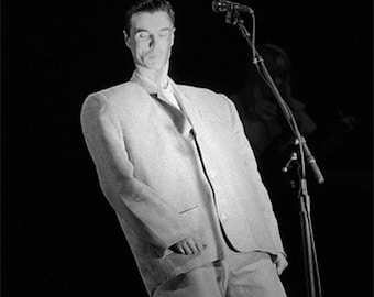 David Byrne of Talking Heads, 1983 - Etsy Canada