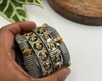 Brazalete de plata oxidada con elefante / Pulsera de templo indio de oro antiguo