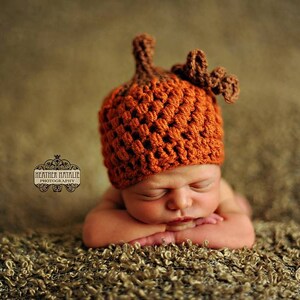 Baby boy hat, baby girl hat, crochet pumpkin hat, pumpkin, photo prop, baby shower gift, first thanksgiving, crochet newborn, coming home