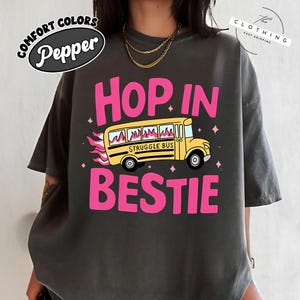 Women's Cartoon Bus Print Sweatshirt, Fashion Casual Crew Neck T-Shirt for Daily Holiday Vacation Outdoor Hoodie, Ladies Clothes for Summer