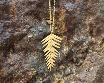 Gold Leaf Necklace, Botanical Jewelry, Short Statement Necklace, Unique Bridal Jewelry, Gold Fern Leaf Pendant, Fern Leaf Necklace for Women