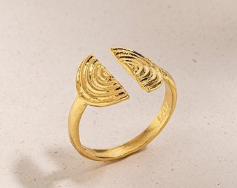 Open Ring, Moon Ring, Celestial Jewelry, Unique Statement Ring, Adjustable Gold Ring, Open Gold Ring, Celestial Ring, Fan Ring, Contemporary