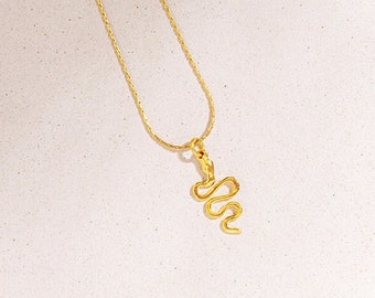 Snake Pendant Necklace, Gold Snake Necklace, Gold Serpent Necklace, Unique Gold Jewelry, Snake Jewelry, Serpent Jewelry, Snake Lover Gift