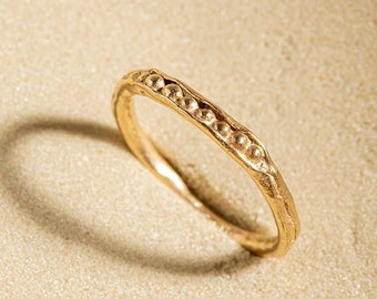 Gold Stackable Wedding Band, Dainty Wedding Band, Solid Gold Stacking Band, Solid Gold Jewelry, Unique 14k Gold Ring, Nature Wedding Band