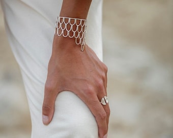 Wide Silver Cuff Bracelet, Large Bracelet, Protection Jewelry for Women, Protection Bracelet, 925 Silver Cuff Bracelet,Snake Scales Bracelet