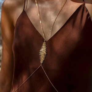 Body Chain, Unique Body Jewelry, Layering Body Chain, Cross Body Necklace, Gold Body Chain, Minimalist Body Chain, Gold Leaf Body Necklace