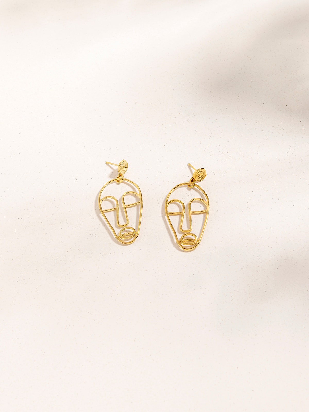 Face wire earrings Clearance
