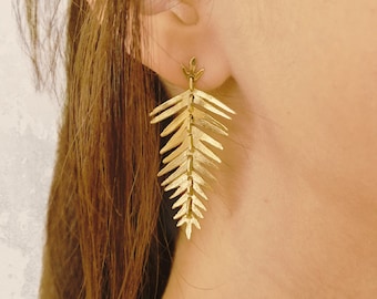 Brincos de Samambaia Dourada, Joias Douradas Exclusivas, Brincos de Folha Dourada, Brincos Pendentes Dourados para Mulheres, Brincos de Folha em Ouro 14k, Brincos Botânicos