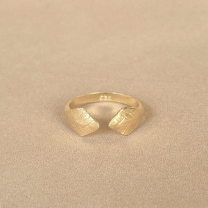 Spear Ring for Women, Symbolic Jewelry for Women, Geometric Gold Ring, Minimalist Gold Ring, Adjustable Gold Ring, Open Gold Ring for Women