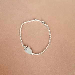 Sterling Silver Hamsa Bracelet, Dainty Hamsa Bracelet, Judaica Jewelry, Protection Bracelet, Spiritual Bracelet, Hamsa Charm Necklace